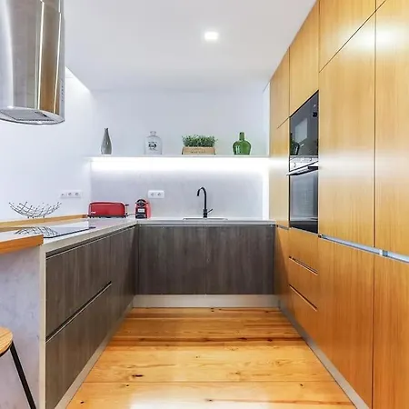 Outstanding Santos Spacious 2 Bedroom W Ac Lisbona