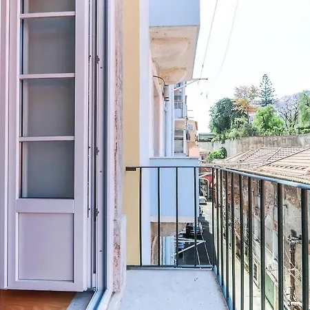 Outstanding Santos Spacious 2 Bedroom W Ac Lisbona