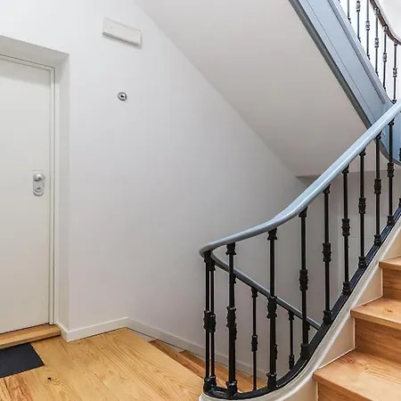 Outstanding Santos Spacious 2 Bedroom W Ac * Lisbona