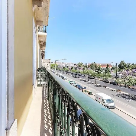 Outstanding Santos Spacious 2 Bedroom W Ac