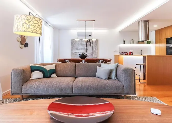 Outstanding Santos Spacious 2 Bedroom W Ac * Lisboa