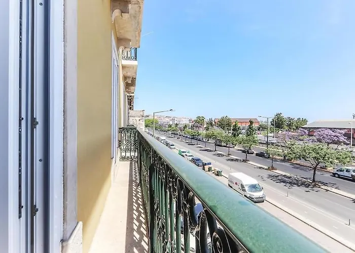 Outstanding Santos Spacious 2 Bedroom W Ac