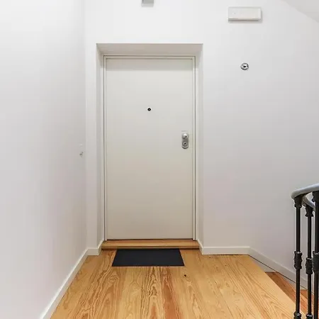 Апартаменты Outstanding Santos Spacious 2 Bedroom W Ac *