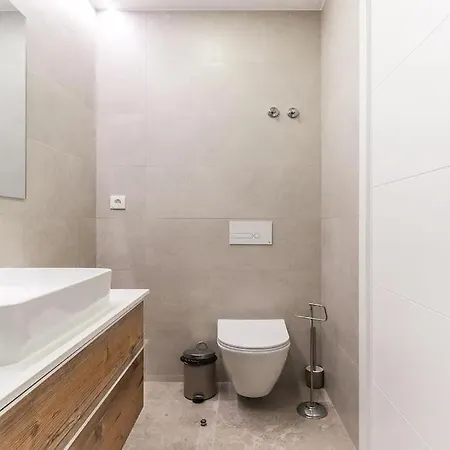 Outstanding Santos Spacious 2 Bedroom W Ac Апартаменты *